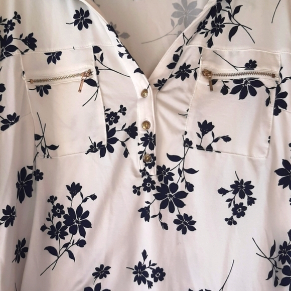 DNA Couture Black and White Floral Casual Blouse - Picture 2 of 9